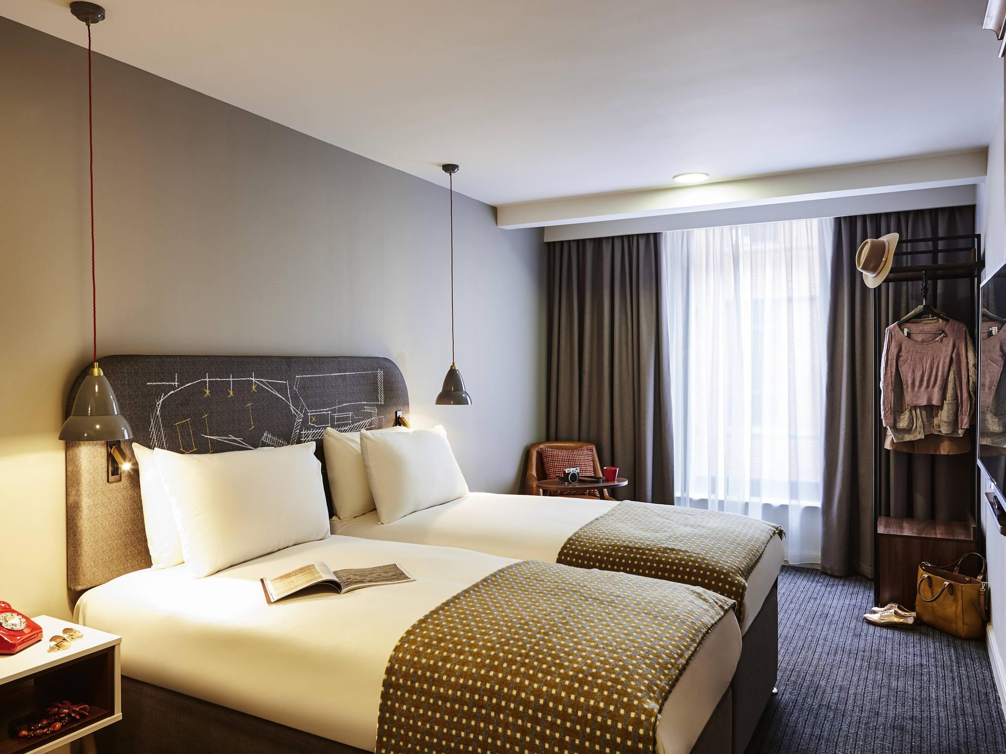 Mercure Leeds Centre Hotel Exterior photo
